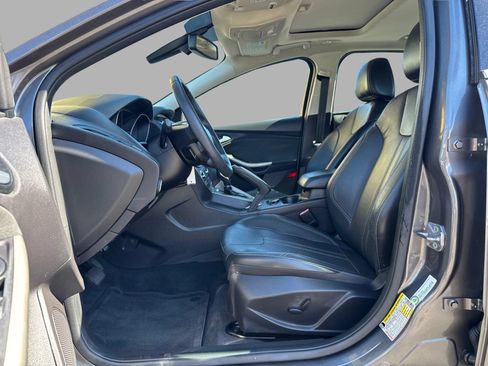Used 2012 Ford Focus SEL FWD image 18