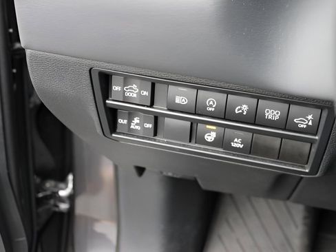 Used 2022 Toyota Tundra Platinum w/ Advanced Package image 22