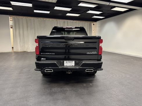 Used 2024 Chevrolet Silverado 1500 High Country w/ High Country Premium Package AWD/4WD image 4