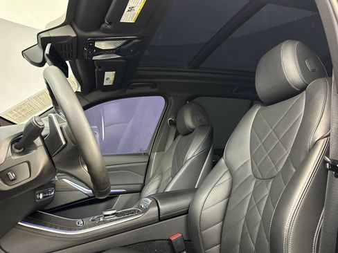 Certified 2025 BMW X5 sDrive40i w/ M Sport Package image 5