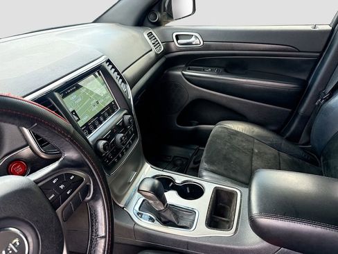 Used 2018 Jeep Grand Cherokee Altitude image 26