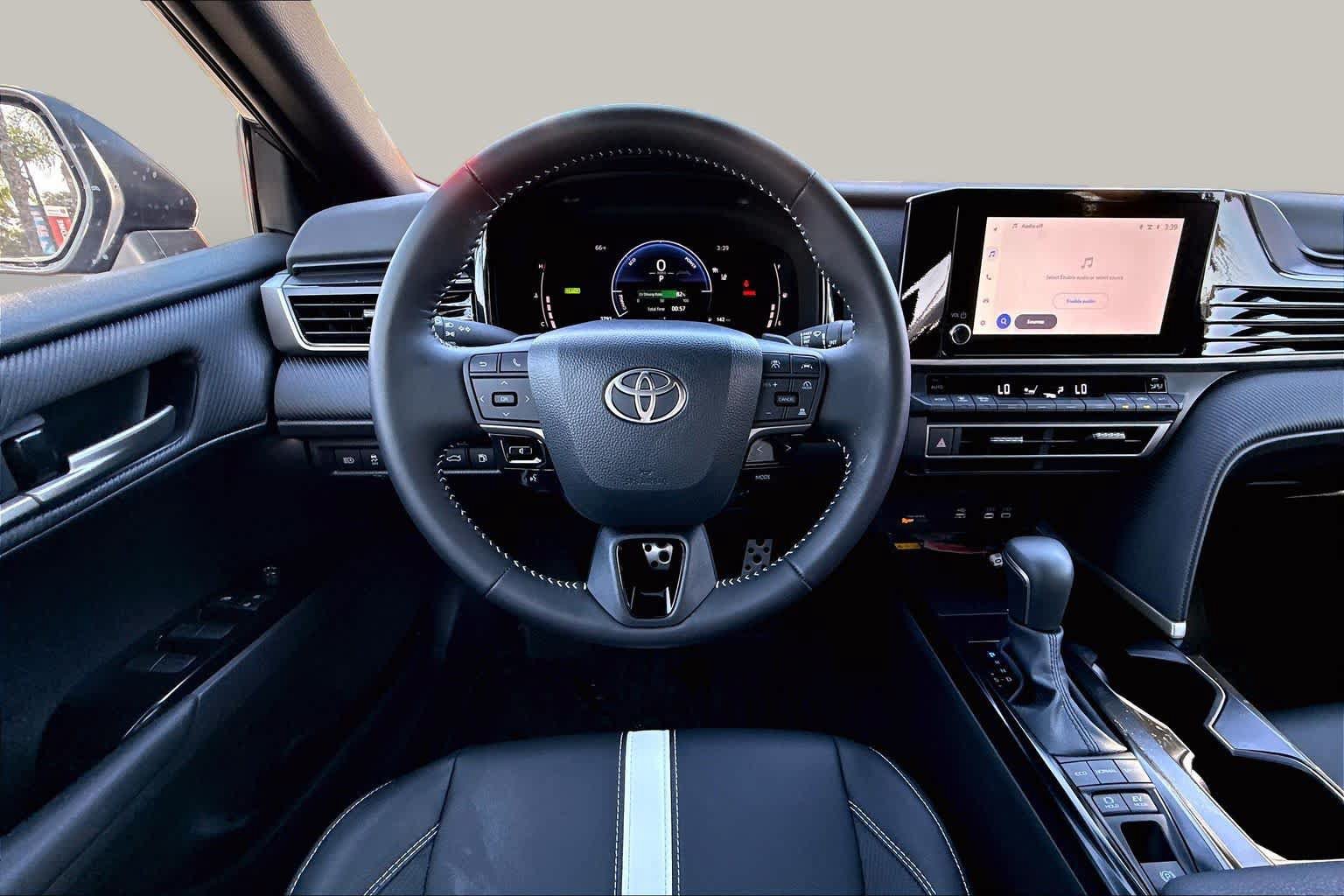 Certified 2026 Toyota Camry SE FWD image 5