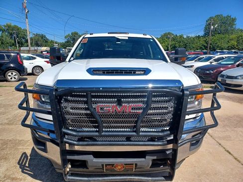 Used 2018 GMC Sierra 3500 4x4 Crew Cab w/ Sierra Convenience Package image 2