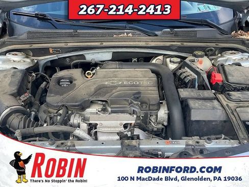Used 2017 Chevrolet Malibu LT FWD image 29