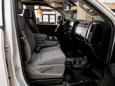 Used 2019 Chevrolet Silverado 2500 W/T AWD/4WD image 30