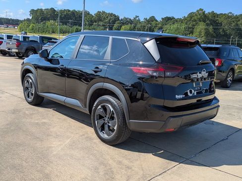 Used 2025 Nissan Rogue SV AWD/4WD image 6