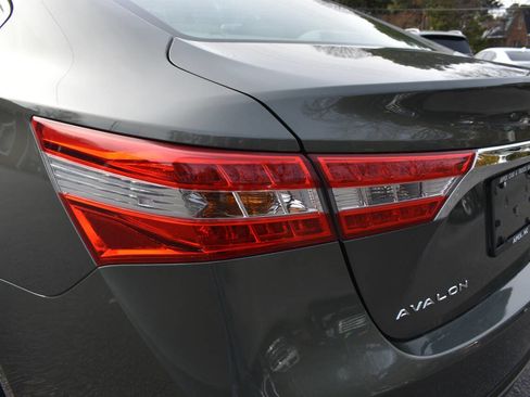 Used 2014 Toyota Avalon XLE Premium image 36