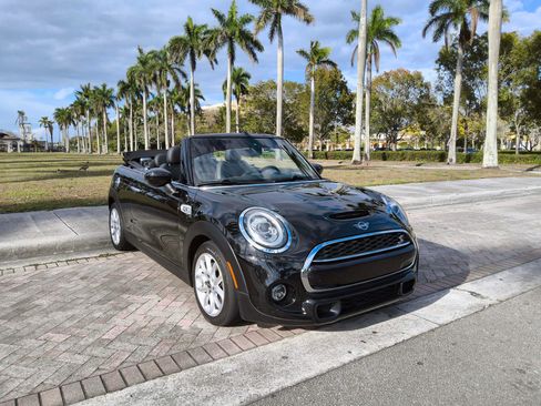 Used 2020 MINI Cooper S FWD image 1