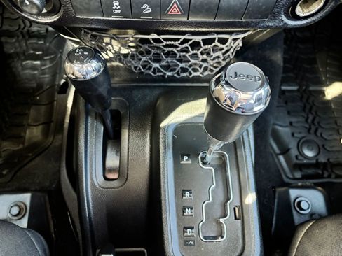 Used 2017 Jeep Wrangler Unlimited Sport w/ Quick Order Package 24S image 19