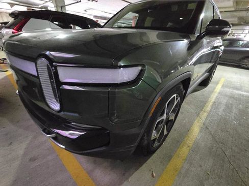 Used 2024 Rivian R1S Adventure AWD/4WD image 1