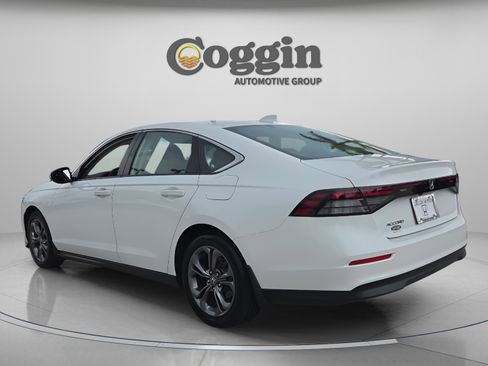 Used 2023 Honda Accord EX image 3