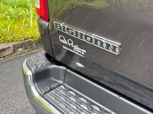 Used 2023 RAM 1500 Big Horn AWD/4WD image 32