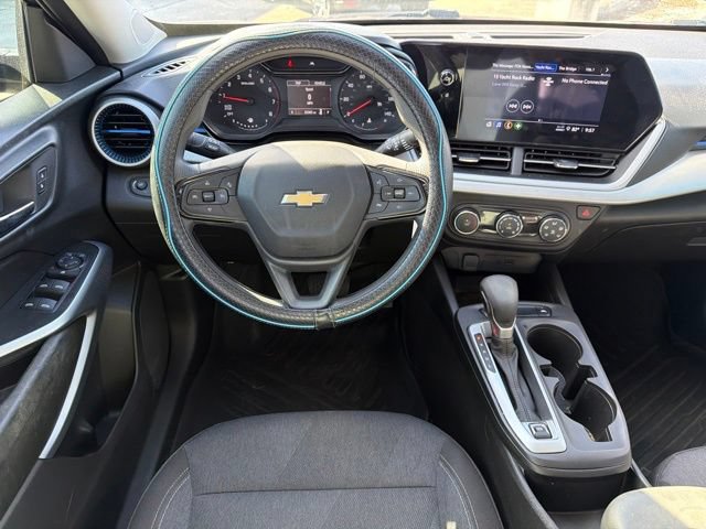 Used 2024 Chevrolet Trax LS w/ Driver Confidence Package FWD image 15