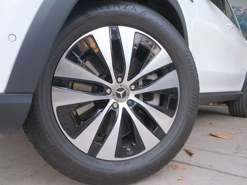 Used 2025 Mercedes-Benz GLE 450e 4MATIC image 46