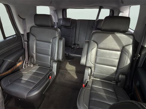 Used 2015 GMC Yukon Denali w/ Premium Package image 13