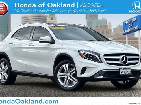 Used 2017 Mercedes-Benz GLA 250 4MATIC image 1
