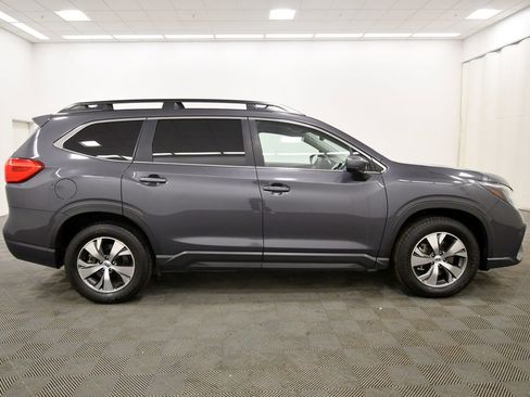 Used 2024 Subaru Ascent Premium w/ Convenience Package image 8