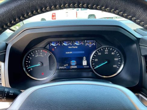 Used 2024 Ford Expedition XLT AWD/4WD image 25