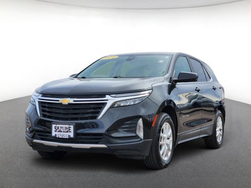 Used 2024 Chevrolet Equinox LT image 2
