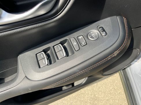 Used 2023 Honda HR-V Sport image 14