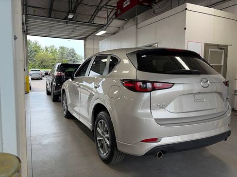 Used 2025 MAZDA CX-5 AWD 2.5 S w/ Select Package image 4