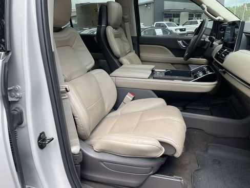 Used 2024 Lincoln Navigator L Reserve AWD/4WD image 20