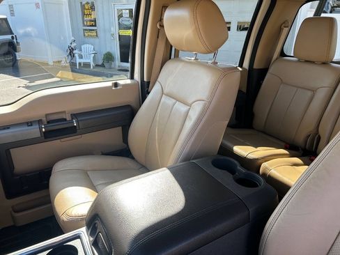 Used 2012 Ford F250 Lariat w/ Chrome Pkg AWD/4WD image 14