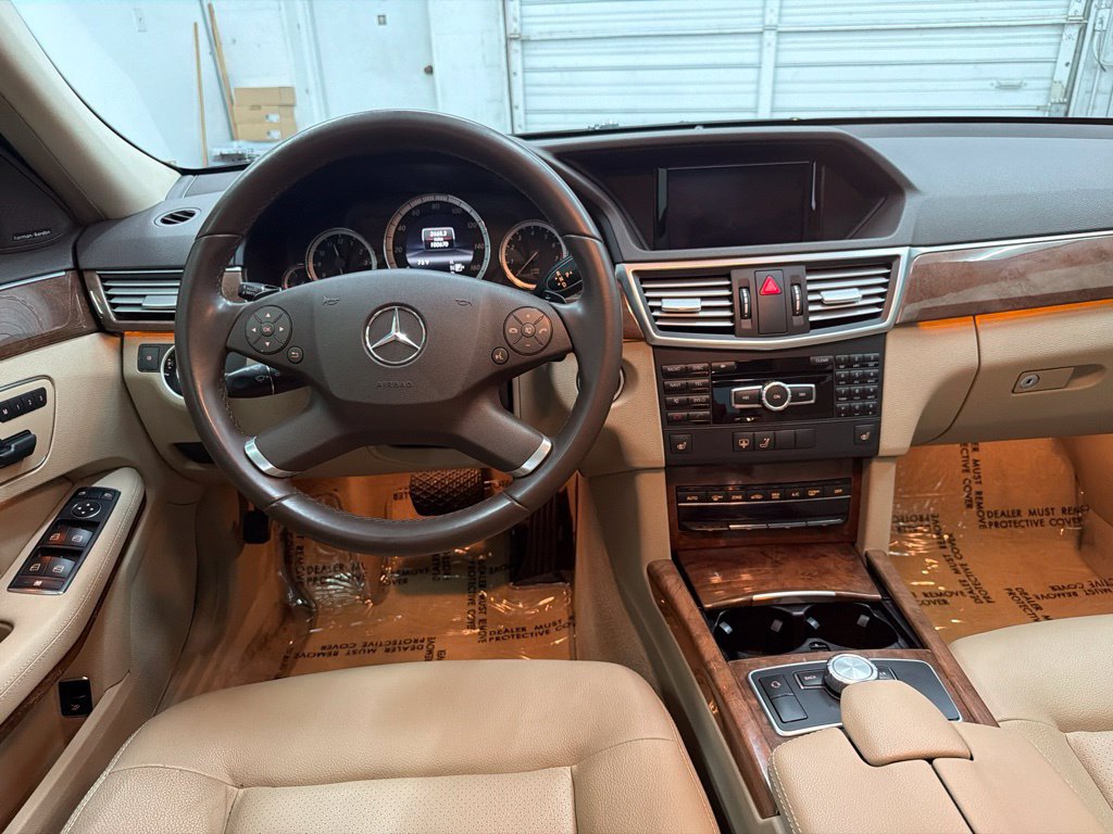 Used 2013 Mercedes-Benz E 350 Sedan image 24