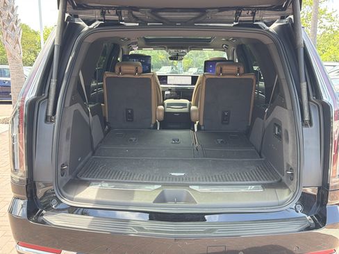 Used 2025 Cadillac Escalade Premium Luxury w/ Touring Package AWD/4WD image 34