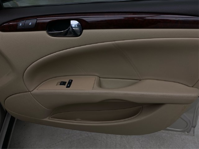 Used 2007 Buick Lucerne CXL w/ Luxury Package FWD image 26