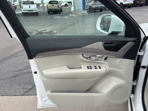 Certified 2023 Volvo XC90 B6 Plus w/ Protection Package Premier image 11