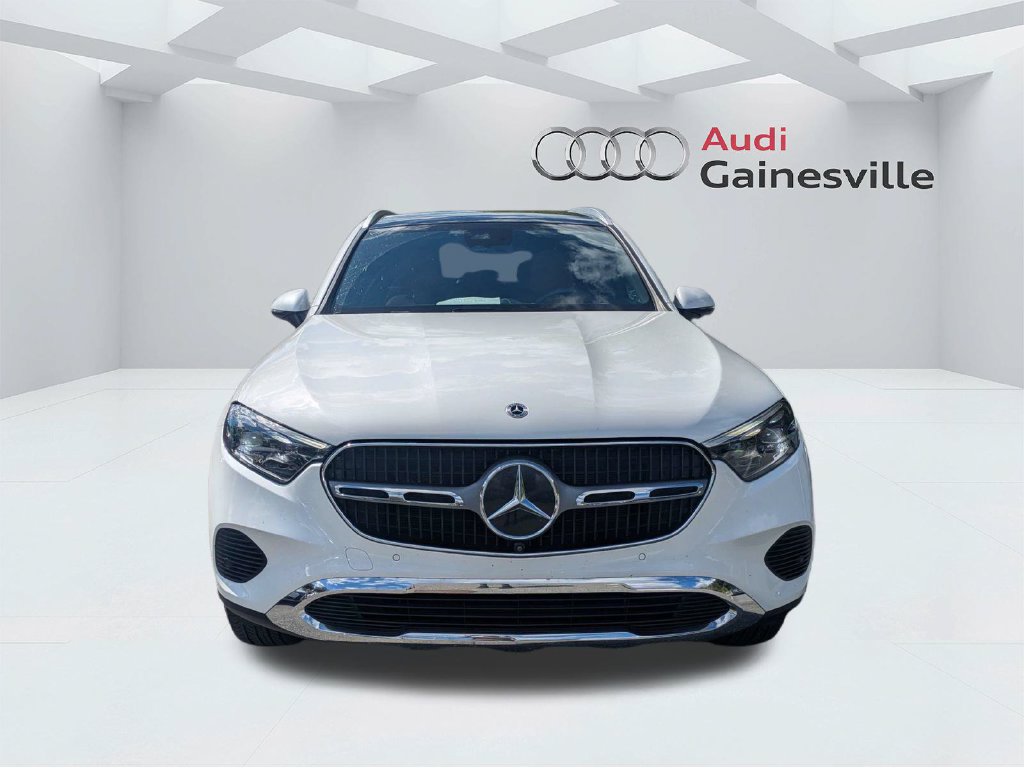Used 2024 Mercedes-Benz GLC 300 4MATIC image 11