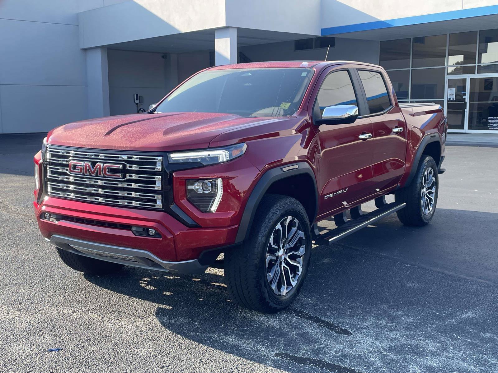 Certified 2024 GMC Canyon Denali AWD/4WD image 8