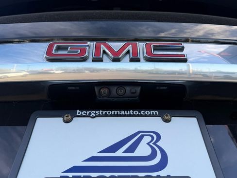Used 2023 GMC Yukon Denali w/ Denali Reserve Package AWD/4WD image 12