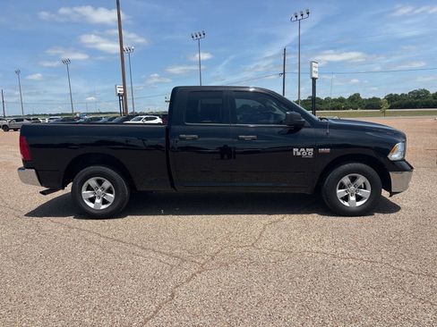 Used 2019 RAM 1500 Tradesman w/ Chrome Plus Package RWD image 7