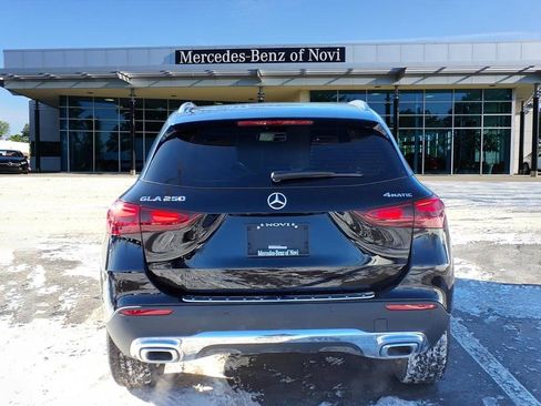 Certified 2025 Mercedes-Benz GLA 250 4MATIC image 4