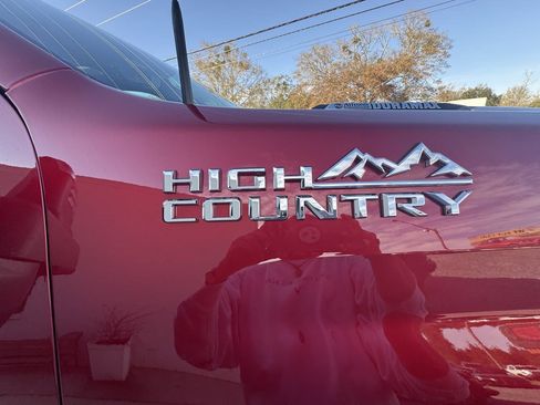 Used 2025 Chevrolet Silverado 2500 High Country w/ High Country Premium Package image 32