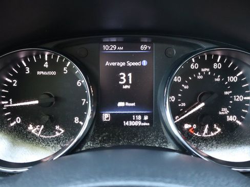 Used 2019 Nissan Rogue SL w/ Premium Package AWD/4WD image 34