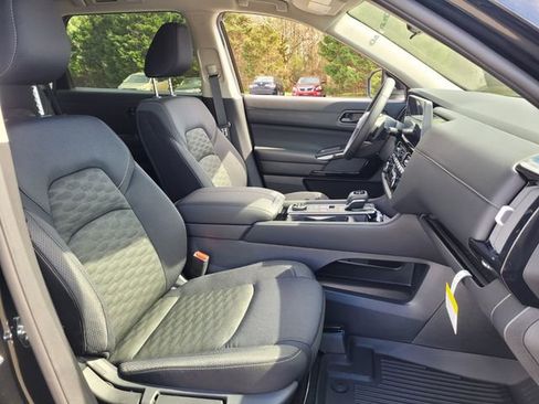 New 2026 Nissan Pathfinder SV AWD/4WD image 13