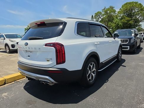 Used 2020 Kia Telluride EX w/ Towing Package FWD image 16