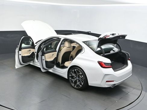 Certified 2025 BMW 330i Sedan w/ Premium Package image 3