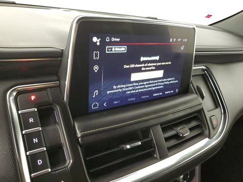 Used 2022 GMC Yukon XL SLT w/ SLT Luxury Package image 30