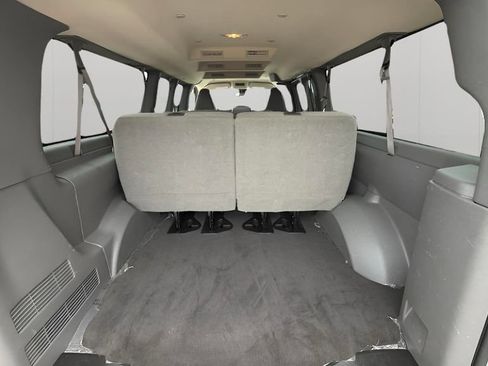 Used 2025 Chevrolet Express 3500 LT w/ LT Preferred Equipment Group RWD image 27