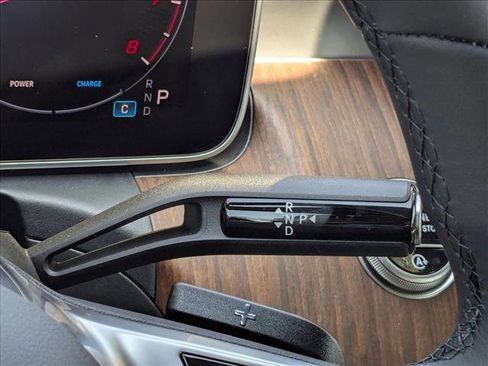 Used 2025 Mercedes-Benz C 300 Sedan image 15