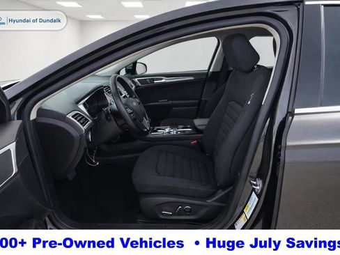 Used 2020 Ford Fusion SE FWD image 10