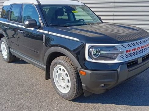 New 2025 Ford Bronco Sport Heritage w/ Convenience Package image 1