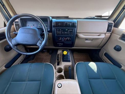 Used 2000 Jeep Wrangler Sahara image 15