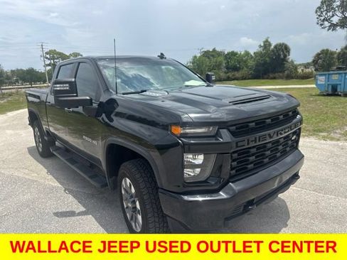 Used 2021 Chevrolet Silverado 2500 Custom w/ Custom Value Package AWD/4WD image 5