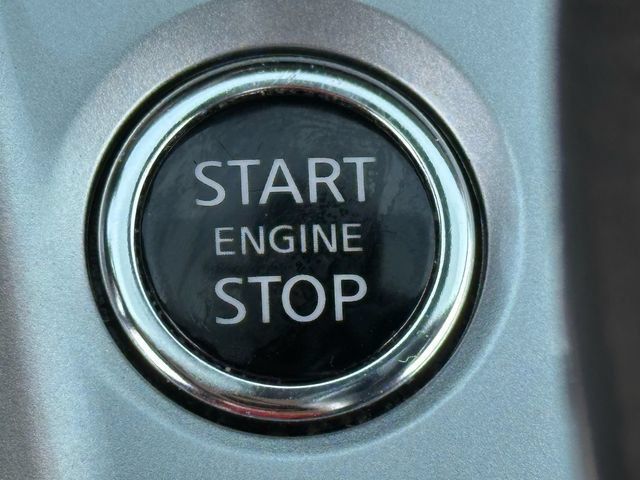 Used 2025 Nissan Altima 2.5 SV FWD image 19