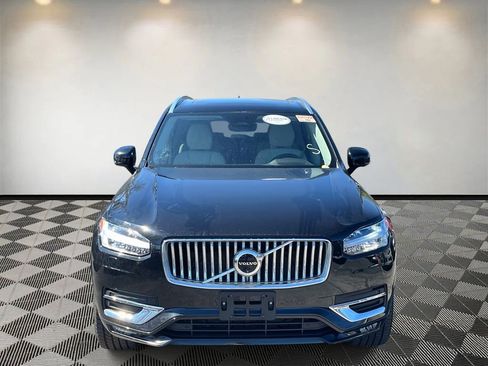 Used 2024 Volvo XC90 B6 Plus w/ Protection Package Premier image 8